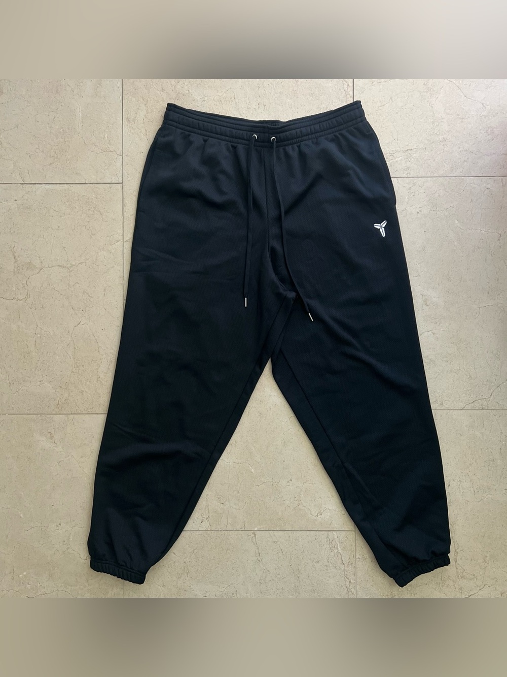 Nike Men's Therma-FIT Kobe Bryant Basketball Pants / Black / Size L / HJ8113-010